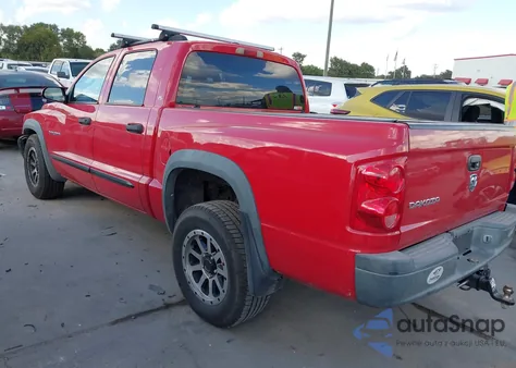2005 Dodge Dakota St z USA, uszkodzony, nr VIN 1D7HE28KX5S217868